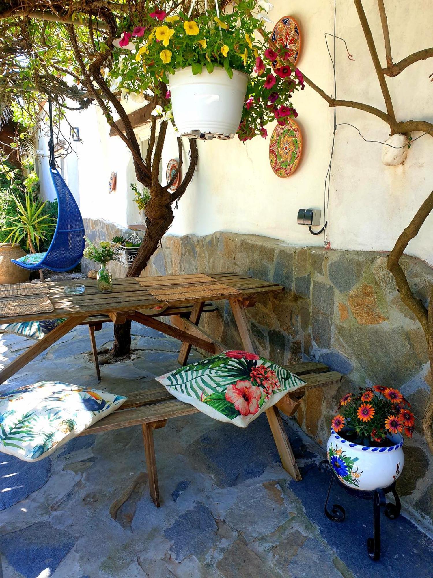Cortijo Paraiso Charcon Higuera Oda fotoğraf